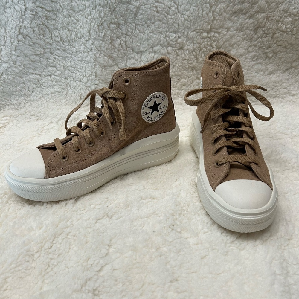 NWOT Converse Chuck Taylor All Star Move High-Top Sneaker